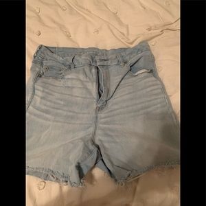 American Eagle curvy hi rise shorts